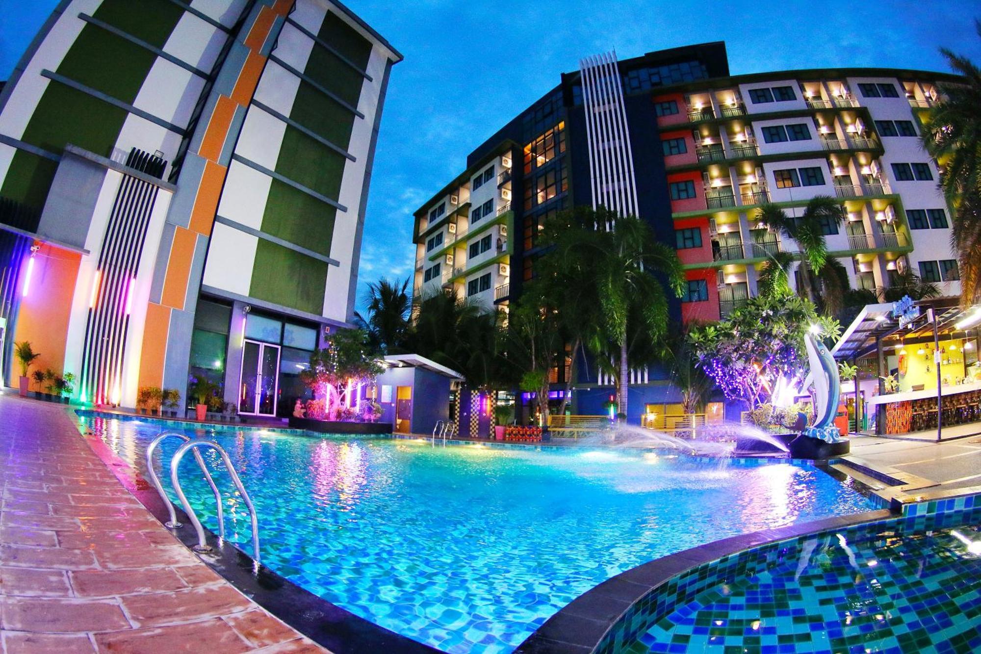 Arthitaya Nature & Lakkhana Poolside โรงแรม