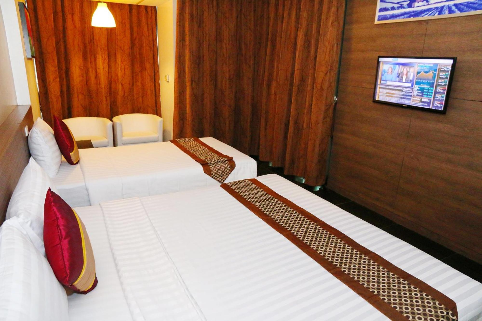 โรงแรม Arthitaya Nature & Lakkhana Poolside Pattaya